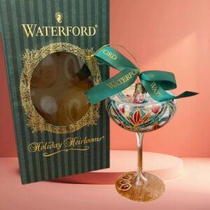 Waterford Holiday Heirlooms New Years Toast 2000 Champagne Ornament